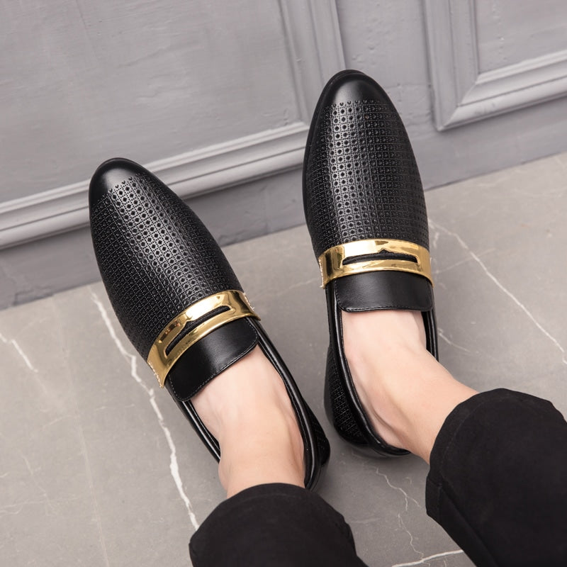 Durchbrochene Loafer für die Sommerhochzeit