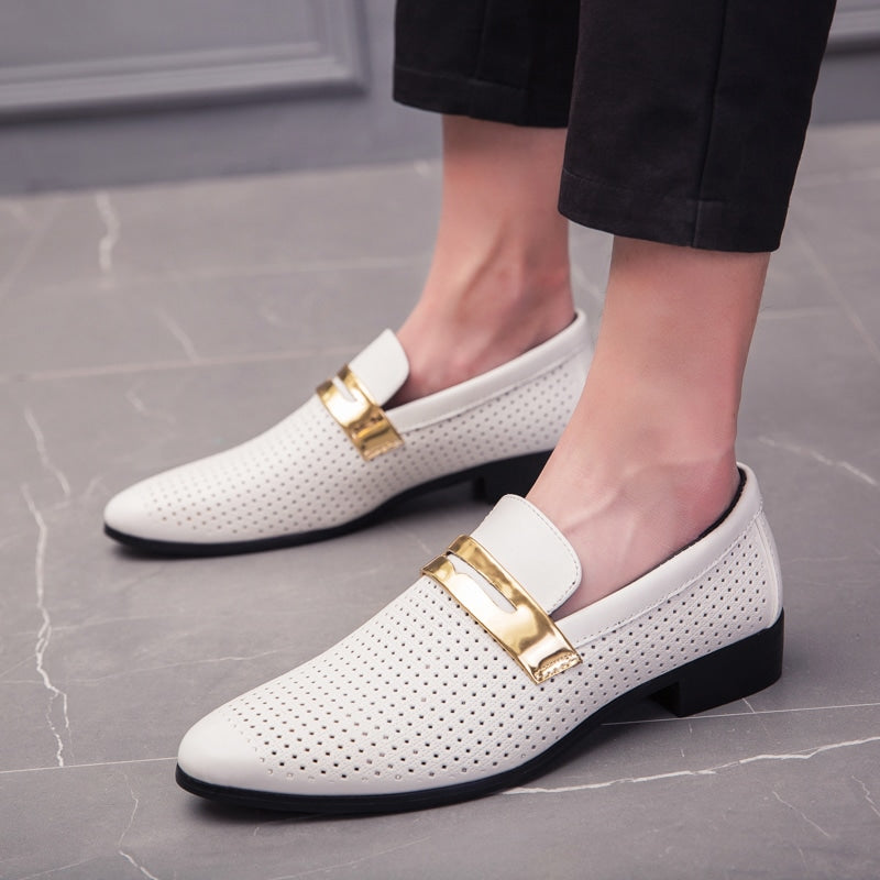 Durchbrochene Loafer für die Sommerhochzeit