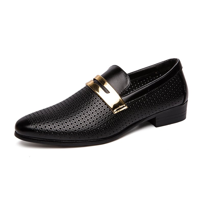 Durchbrochene Loafer für die Sommerhochzeit