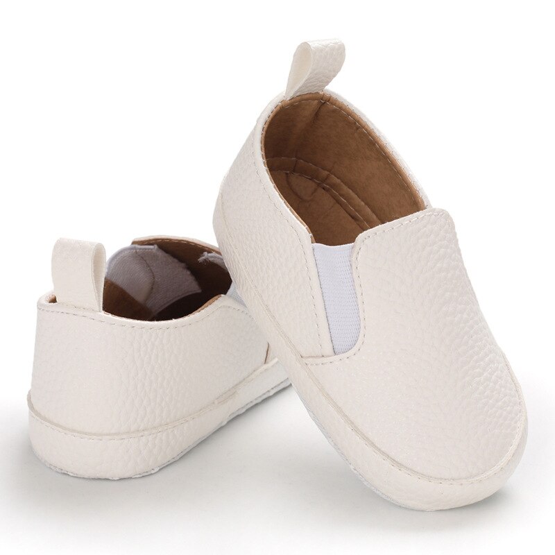 Unifarbene Slip-On-Mokassins aus Kunstleder für Babys