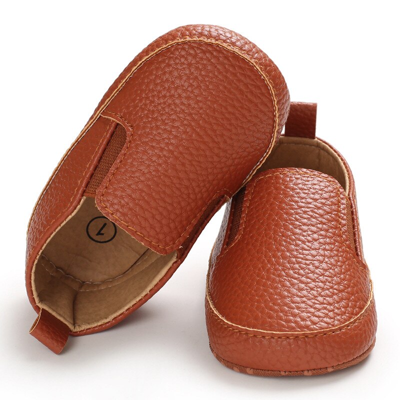 Unifarbene Slip-On-Mokassins aus Kunstleder für Babys