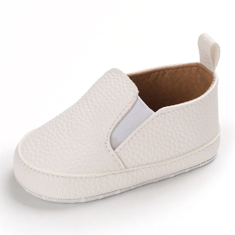 Unifarbene Slip-On-Mokassins aus Kunstleder für Babys