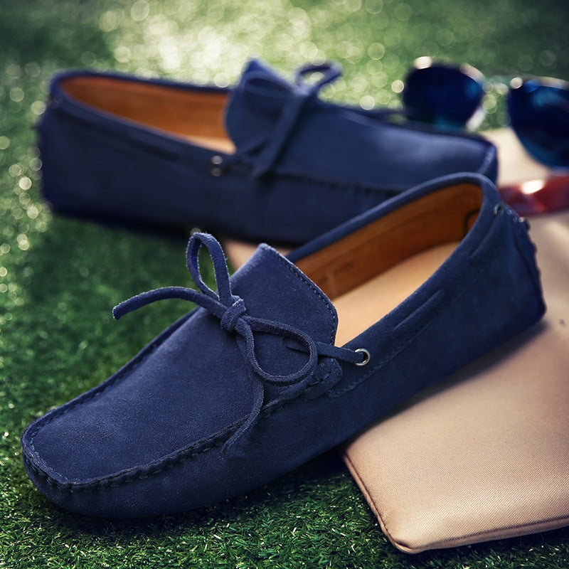 Einfarbige farbenfrohe Wildleder-Loafer für Herren