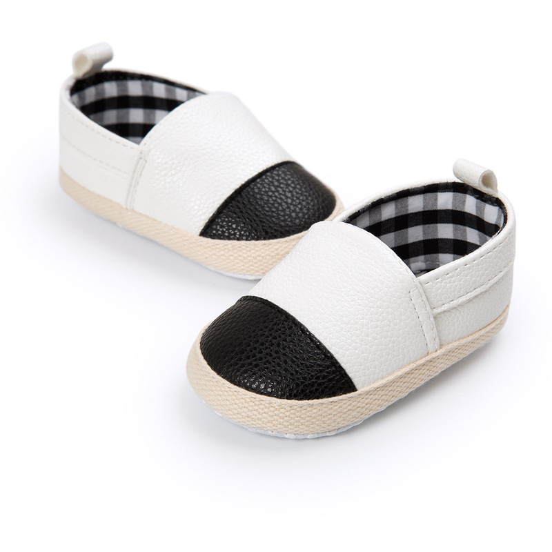 Zweifarbige glänzende Slipper für Babymädchen zum Reinschlüpfen