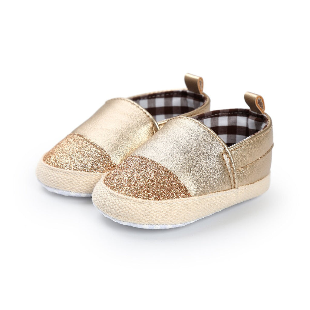 Zweifarbige glänzende Slipper für Babymädchen zum Reinschlüpfen