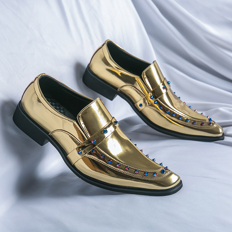 Glänzende goldene Loafer für Herren