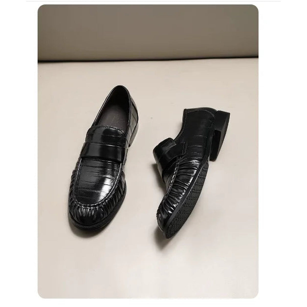 Herren Lederloafer in Aalhaut-Optik in Schwarz, Ansicht 7