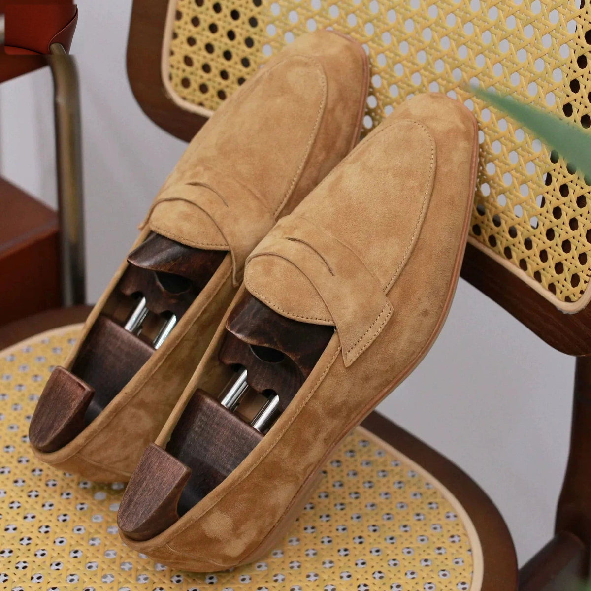 Herren Loafer Wildleder Penny-Ziernaht in Hellblau, Detailansicht der Sohle