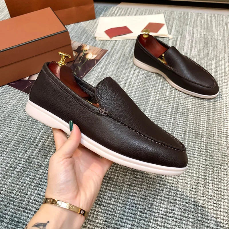 Schwarzer Herren-Slipper aus Kunstleder