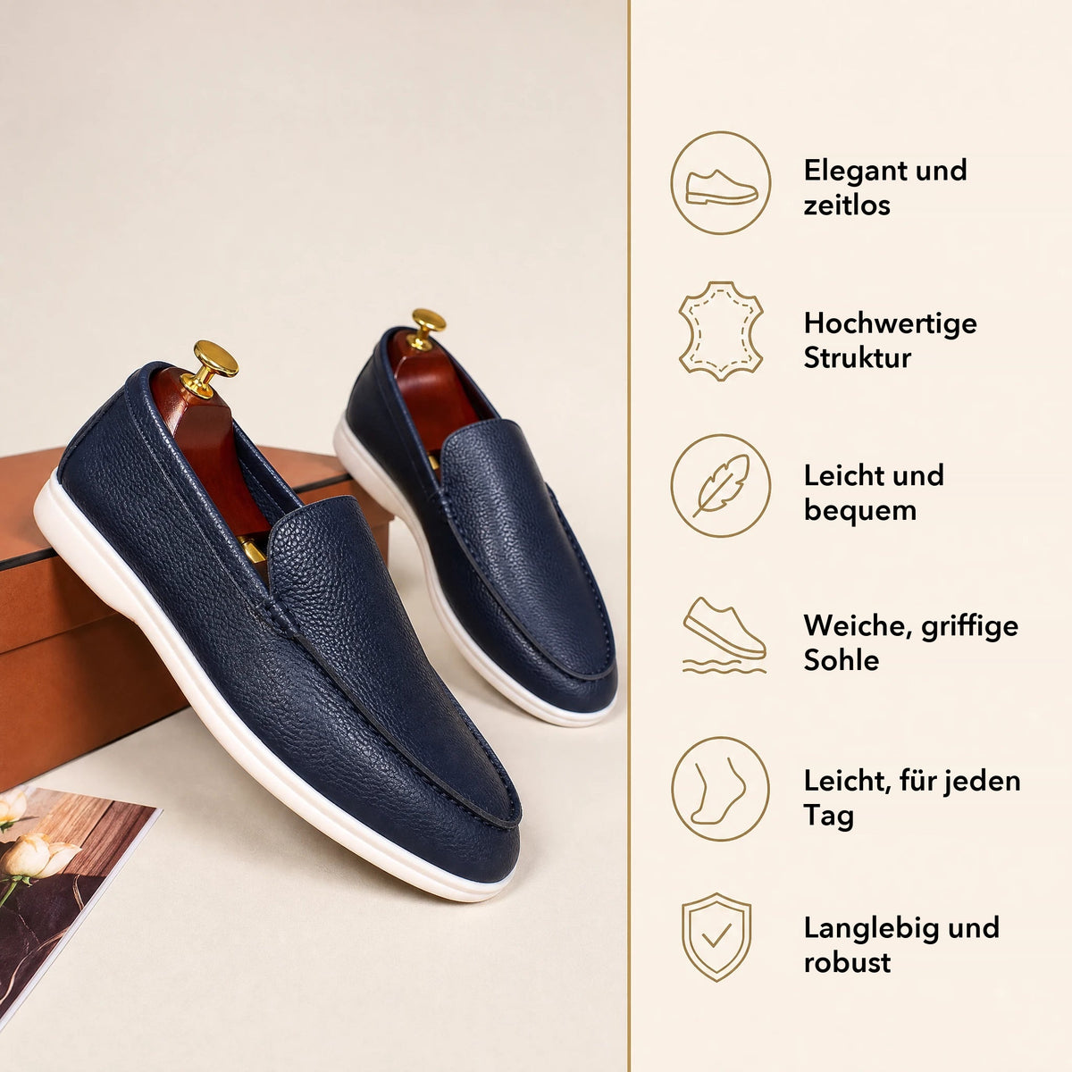 Marineblauer Herren-Slipper