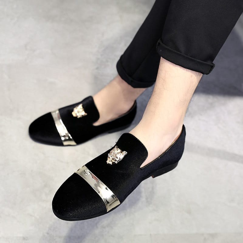 Hochzeits-Loafer aus Samt mit Tiger-Emblem