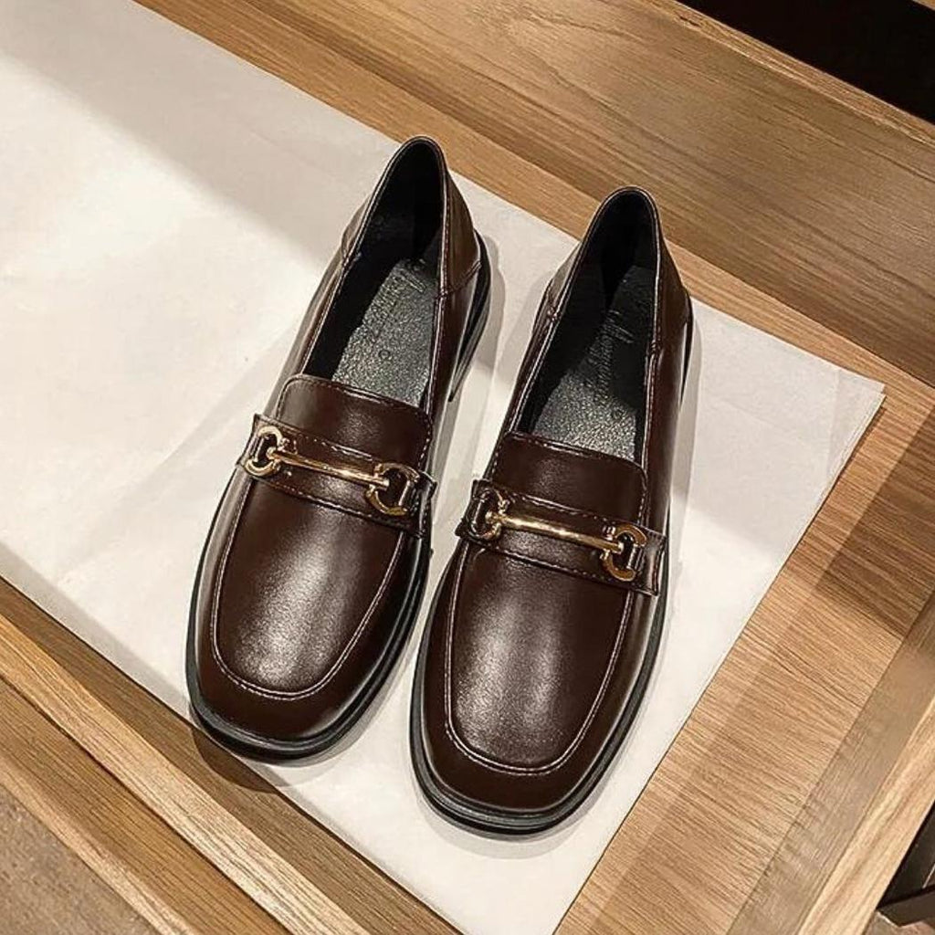 Loafer für Damen mit runder Spitze und Blockabsatz aus Kunstleder