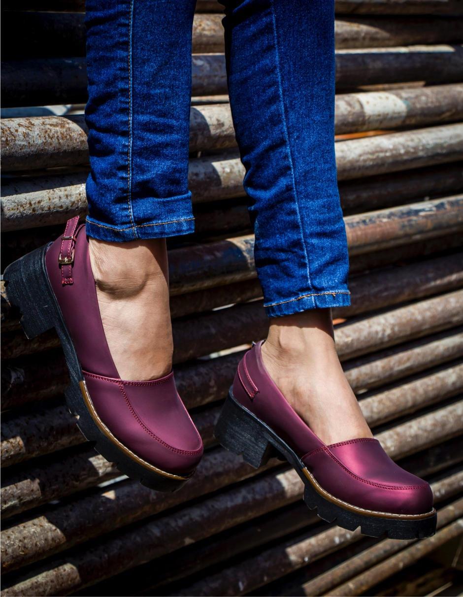 Damen-Loafer in Bordeaux mit Absatz Bild