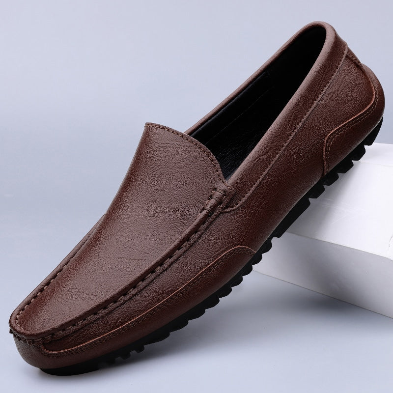 Klassische atmungsaktive Loafer aus Kunstleder