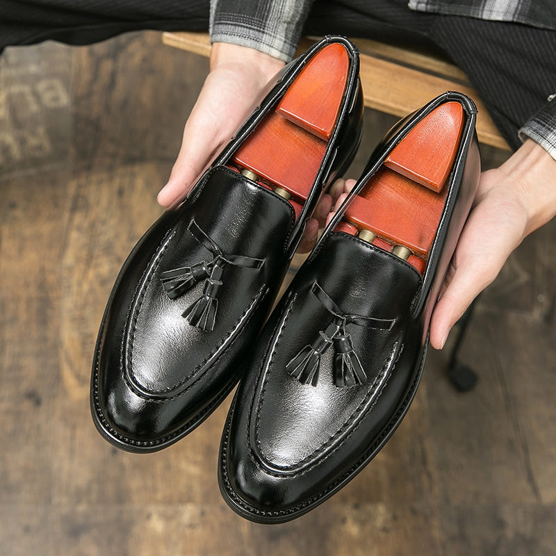 Klassische Quasten-Loafer aus glattem Kunstleder