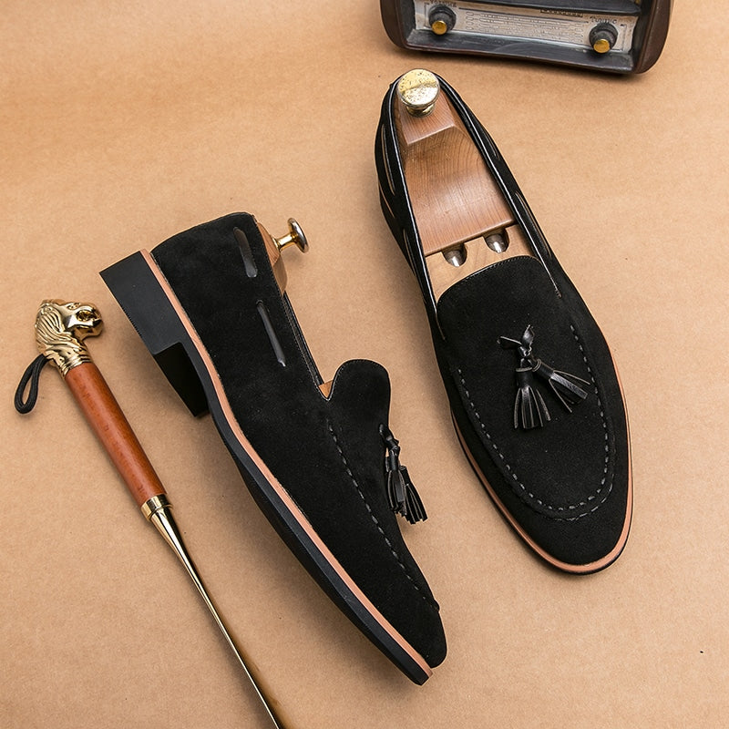 Lässige Herren-Loafer aus echtem Wildleder mit Quasten
