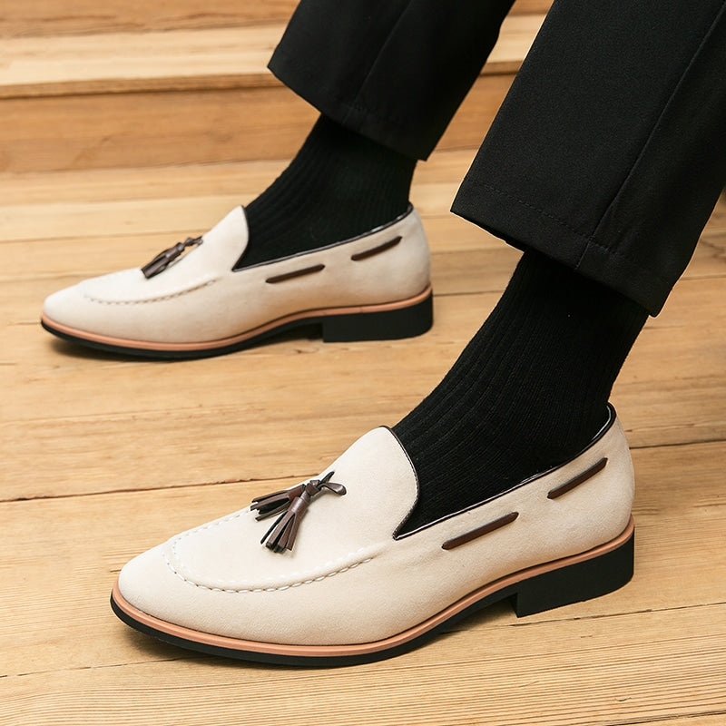 Lässige Herren-Loafer aus echtem Wildleder mit Quasten