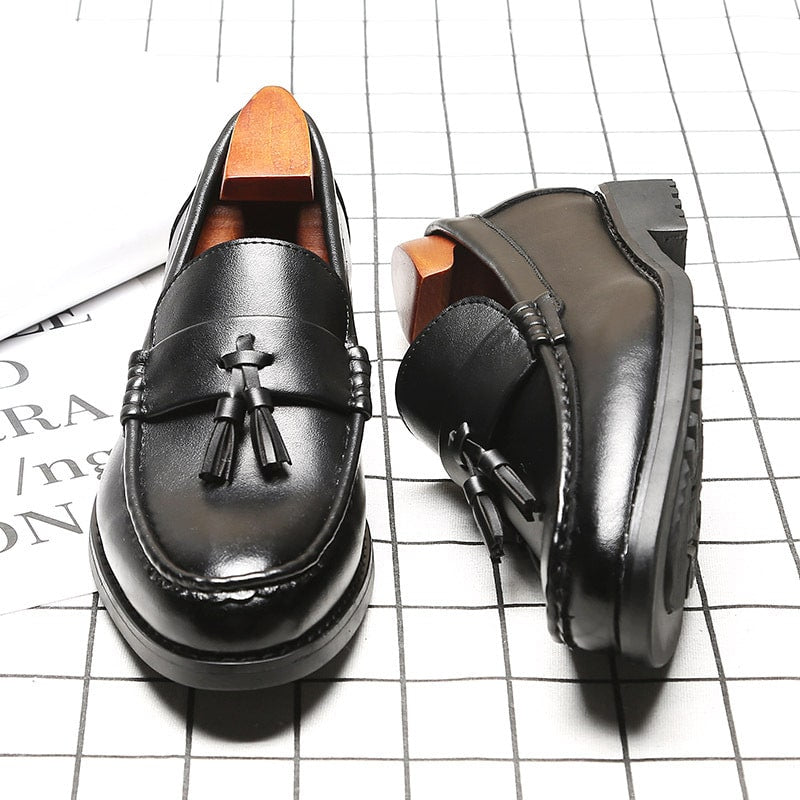 Lässige Herren-Loafer mit Quasten