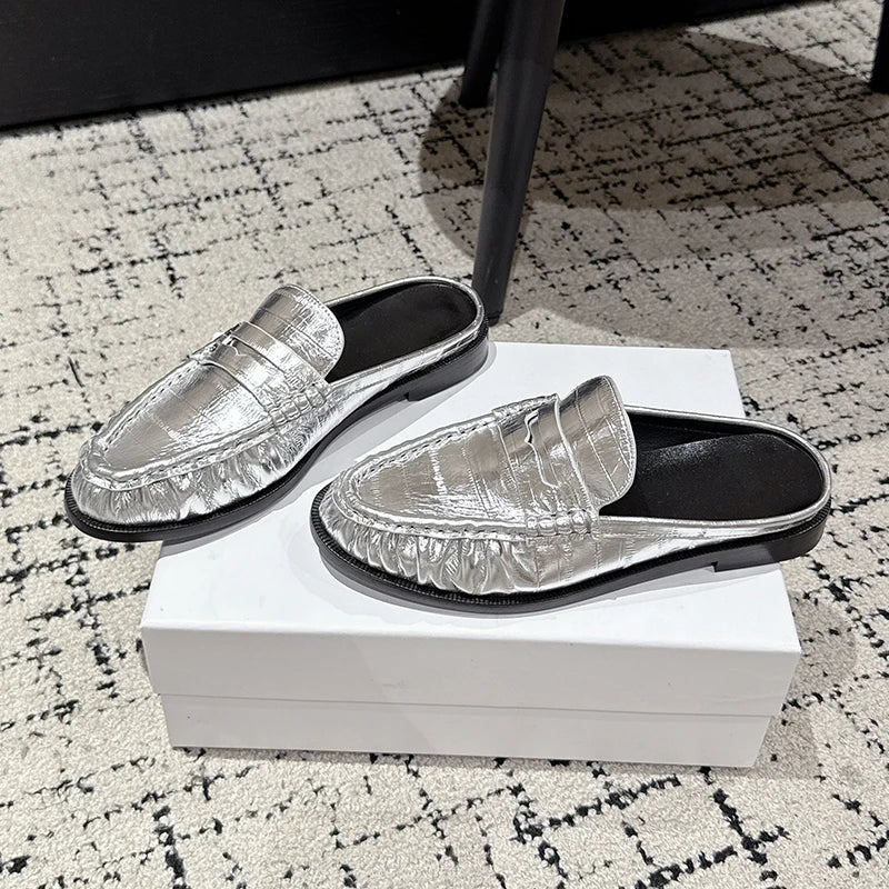 Loafer Mule Damen Leder flacher Absatz in Schwarz Krokooptik, Detailansicht der Sohle