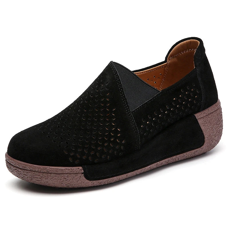 Bequeme Loafer mit Lochmuster und Keilsohle für Damen