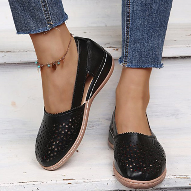 Durchbrochene Mokassins im Vintage-Stil mit kleinem Keilabsatz für Damen