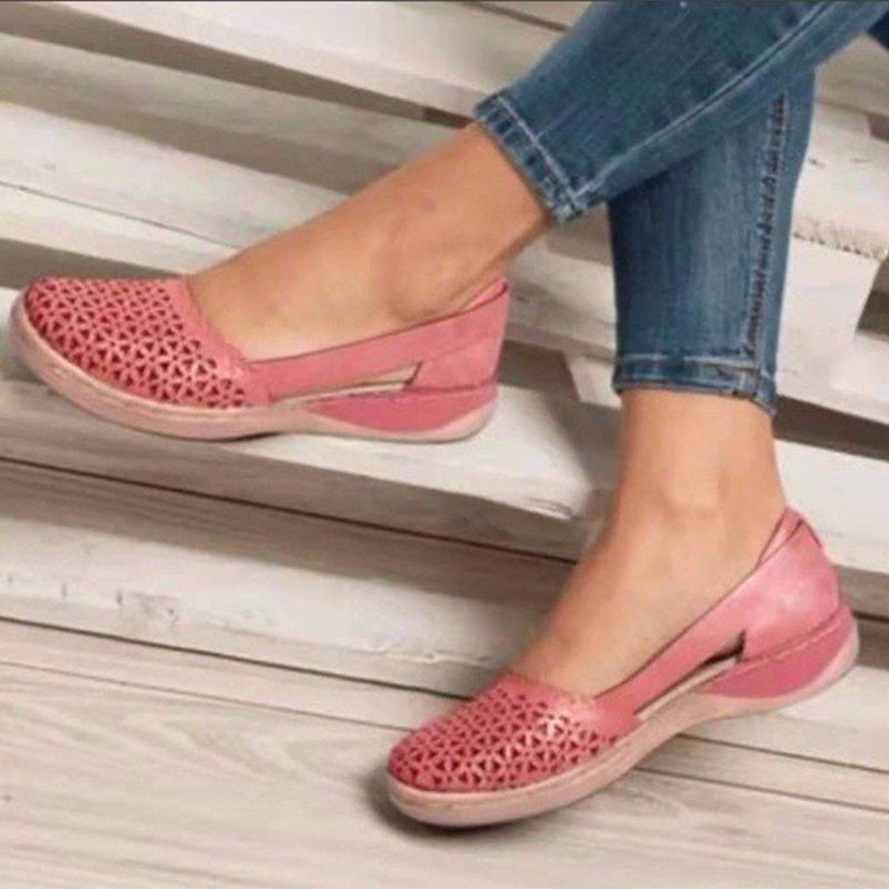 Durchbrochene Mokassins im Vintage-Stil mit kleinem Keilabsatz für Damen