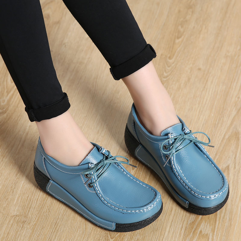 Keilabsatz-Loafer mit Schnürsenkeln im Bootsschuh-Stil für Damen