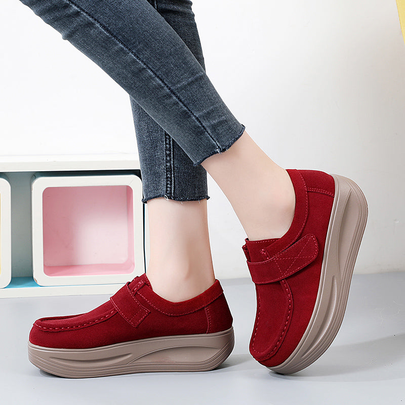 Keilabsatz-Mokassins in Veloursleder-Optik mit Klettverschluss für Damen