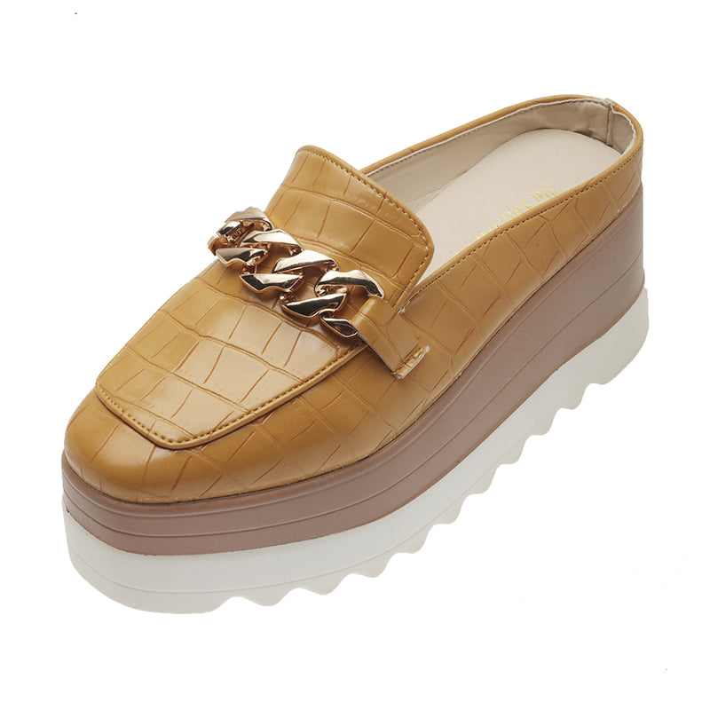 Offene Keilabsatz-Loafer in Kroko-Lederoptik mit goldener Kette für Damen