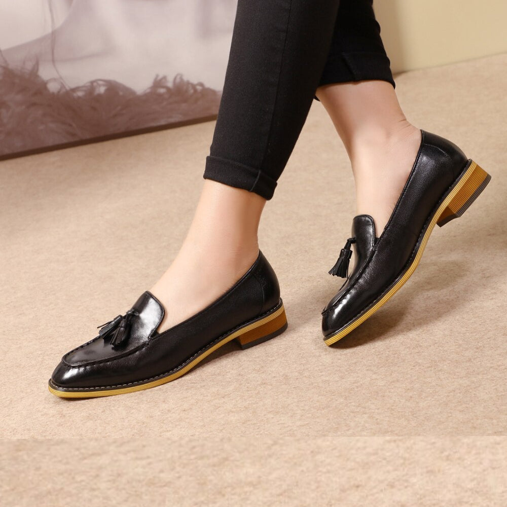 Flache Quasten-Loafer aus echtem Lackleder für Damen