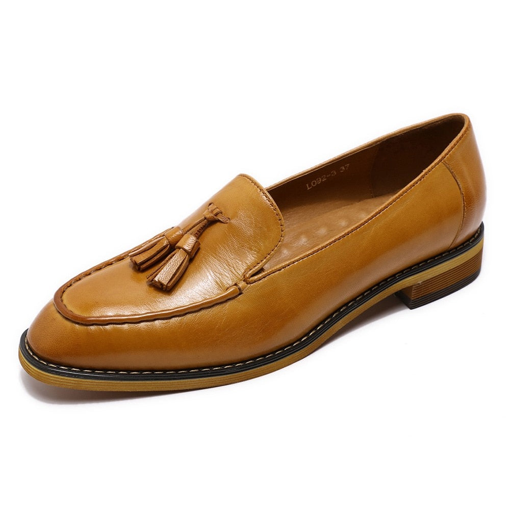 Flache Quasten-Loafer aus echtem Lackleder für Damen