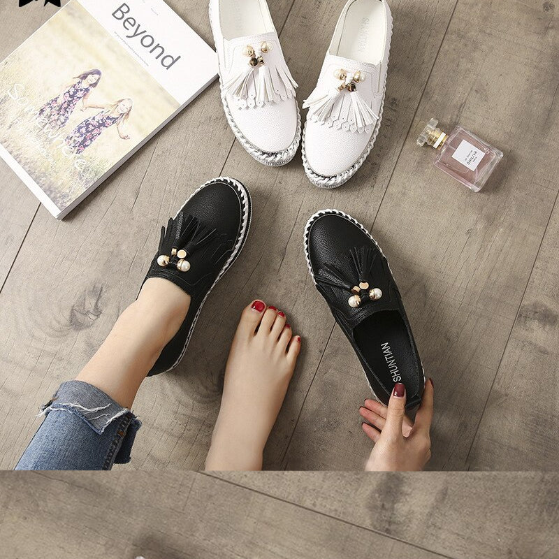 Weiche Damen-Loafer mit Quasten und Trenddetails