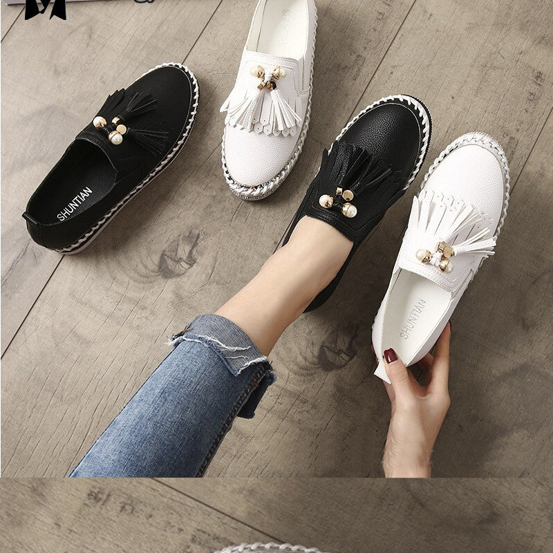 Weiche Damen-Loafer mit Quasten und Trenddetails
