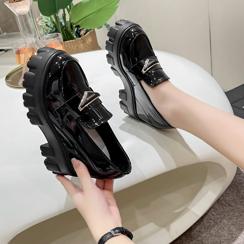 Keilabsatz-Loafer in Lackoptik für Damen