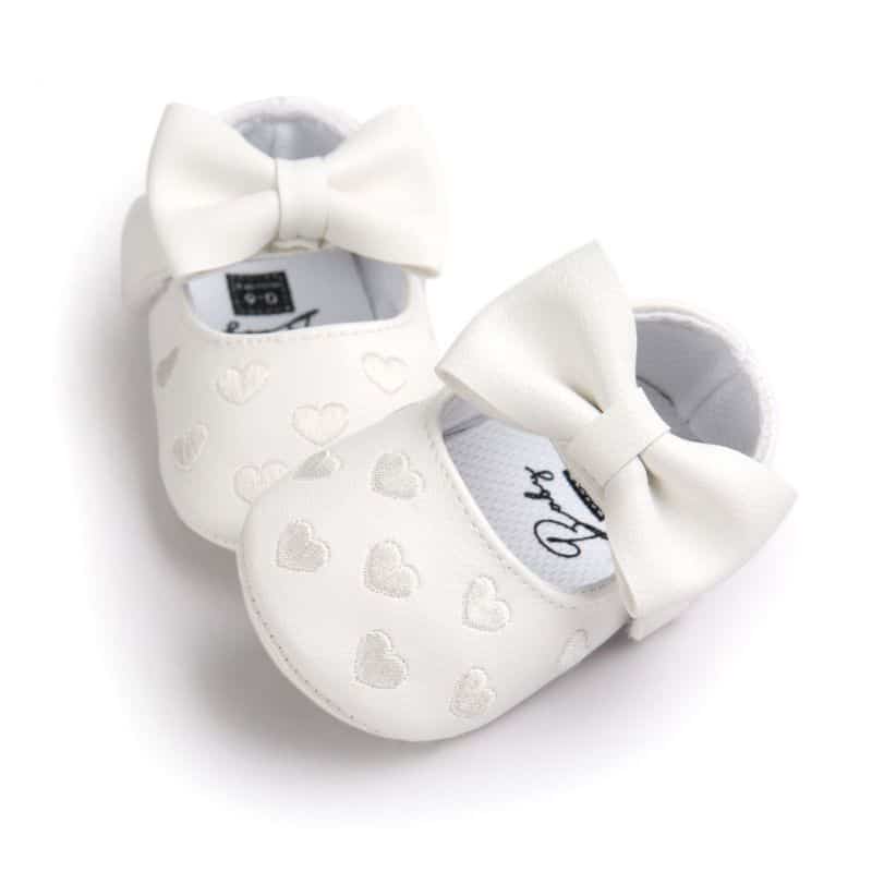 Loafer für Babymädchen mit Herzmuster