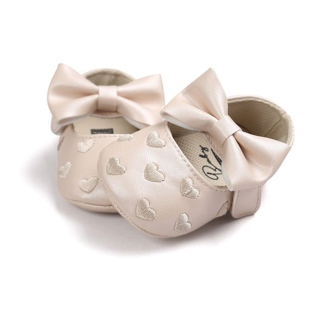Loafer für Babymädchen mit Herzmuster