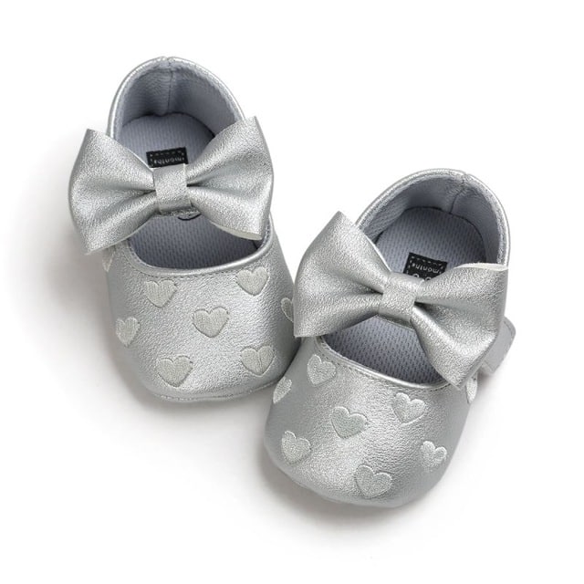Loafer für Babymädchen mit Herzmuster