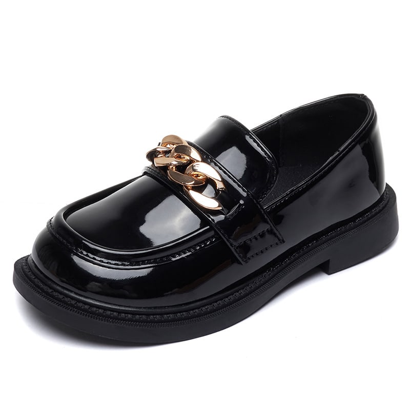 Lackloafer mit glänzender Kette für Mädchen