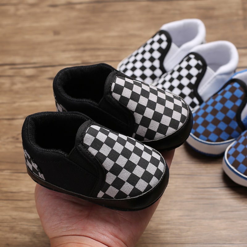 Mokassins aus Karomuster-Canvas für Babyjungen