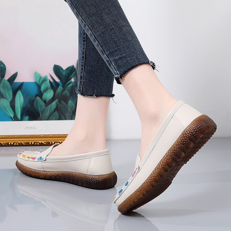 Damen-Loafer mit dezenten Blumenmotiven