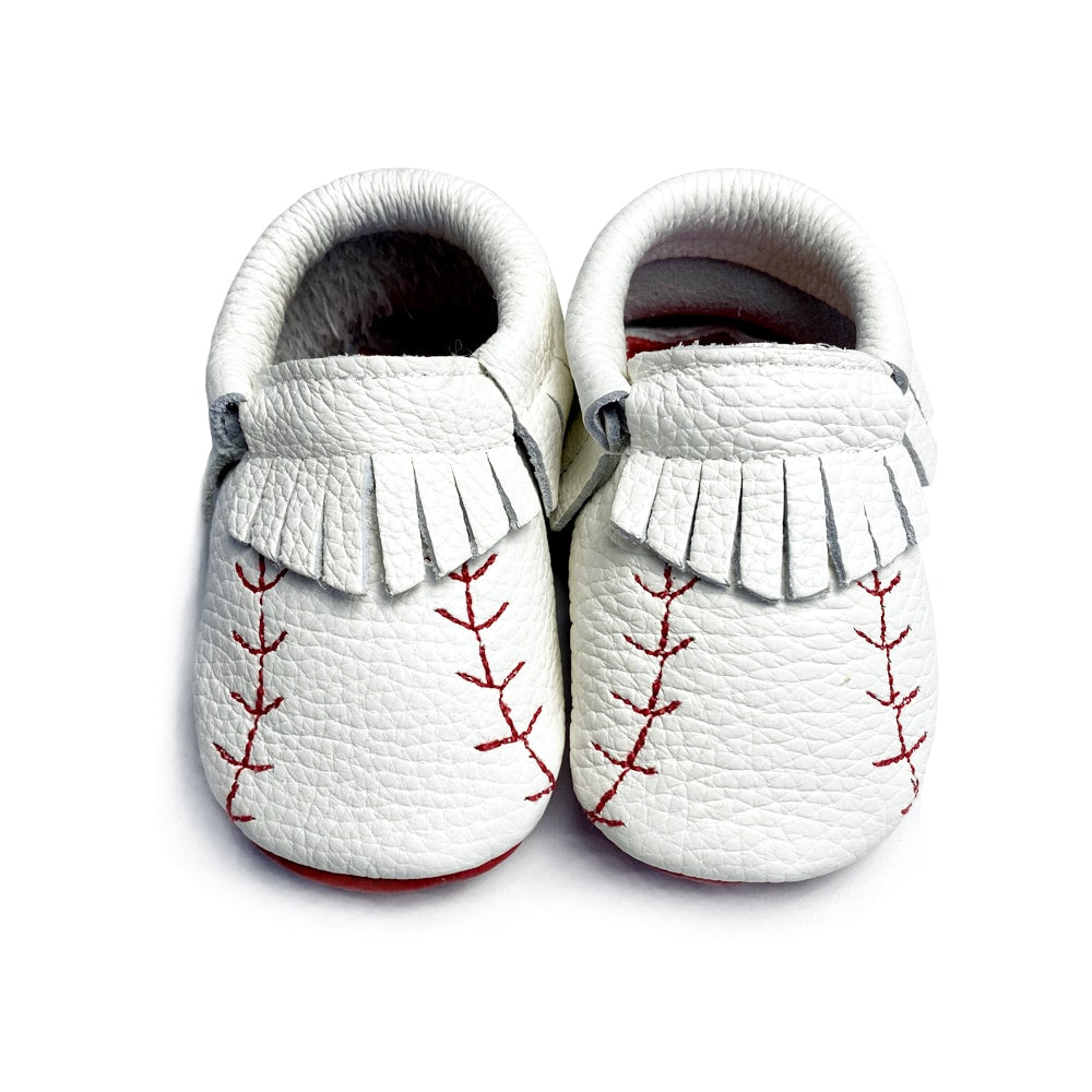 weißer Mokassin für Babys