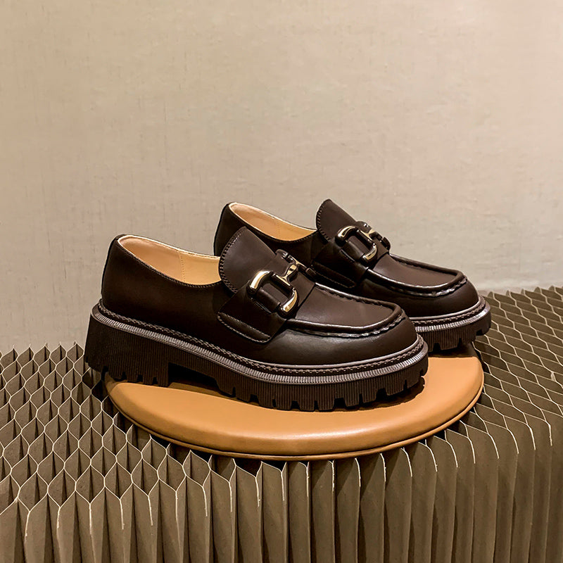 Damen-Loafer mit Blockabsatz in neutralen Farben