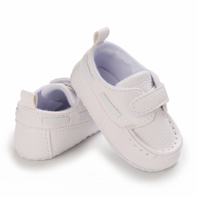 Mokassins mit Klettverschluss im Bootsstil für Babys