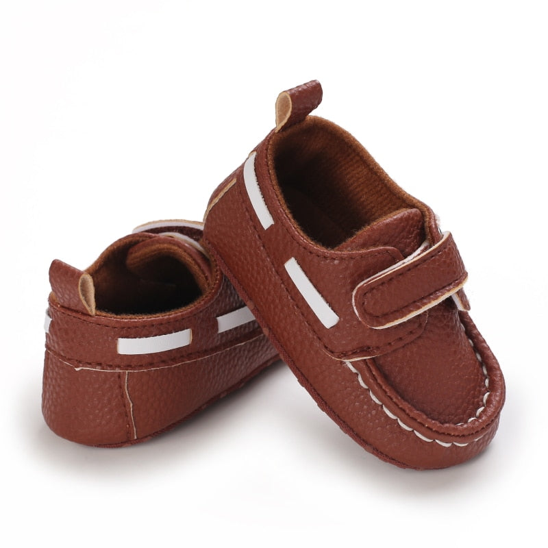 Mokassins mit Klettverschluss im Bootsstil für Babys