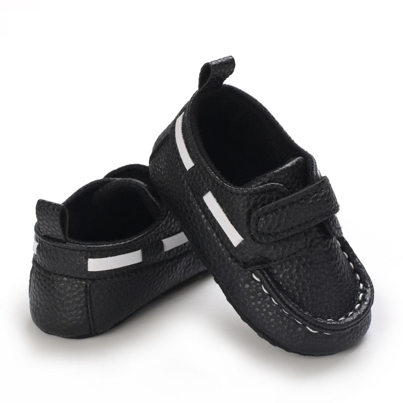 Mokassins mit Klettverschluss im Bootsstil für Babys