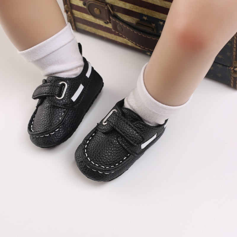 Mokassins mit Klettverschluss im Bootsstil für Babys