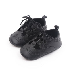 Durchbrochene Loafer mit Schnürsenkeln im Sneaker-Stil für Babymädchen, Schwarz