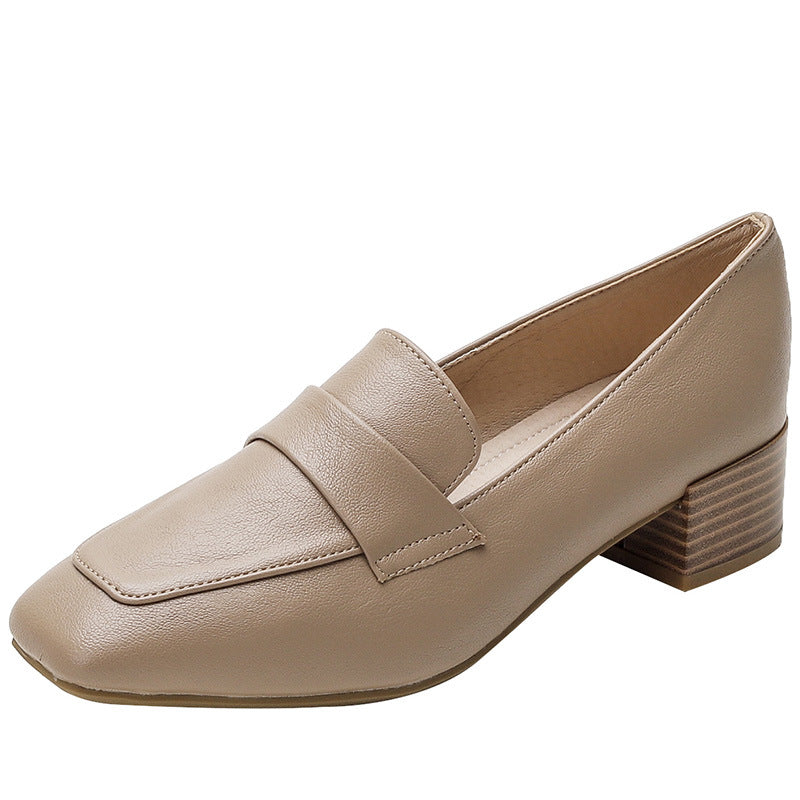 Klassische Damen-Loafer mit kleinem Blockabsatz