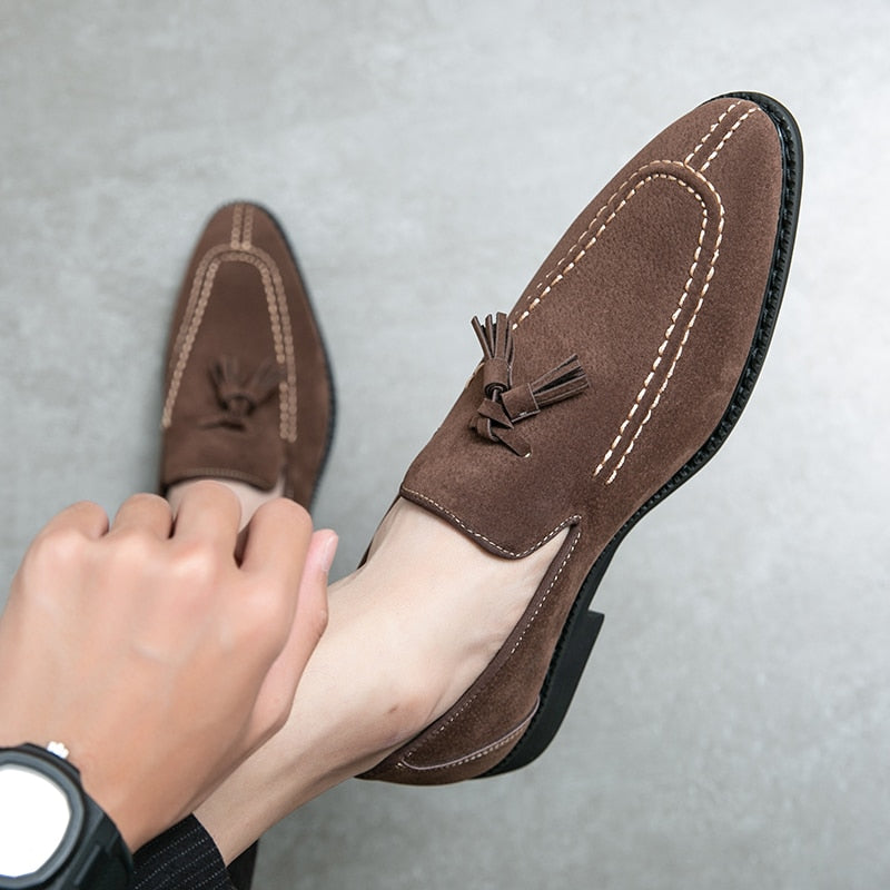Loafer in Wildleder-Optik mit Quasten im Vintage-Stil
