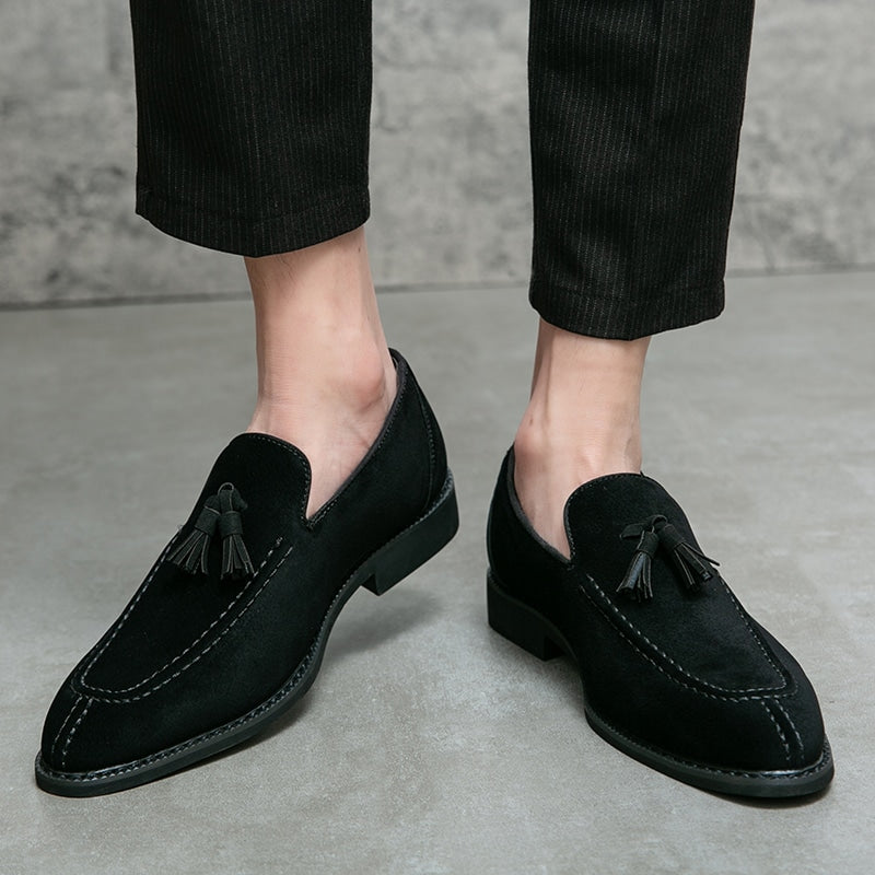 Loafer in Wildleder-Optik mit Quasten im Vintage-Stil